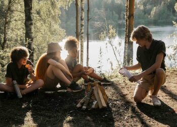 Bezpieczne wakacje dziecka. Na co zwrócić uwagę, wysyłając dziecko na kolonię lub obóz letni? - Aktualności, Wasze sprawy Bezpieczne wakacje dziecka. Na co zwrócić uwagę, wysyłając dziecko na kolonię lub obóz letni?